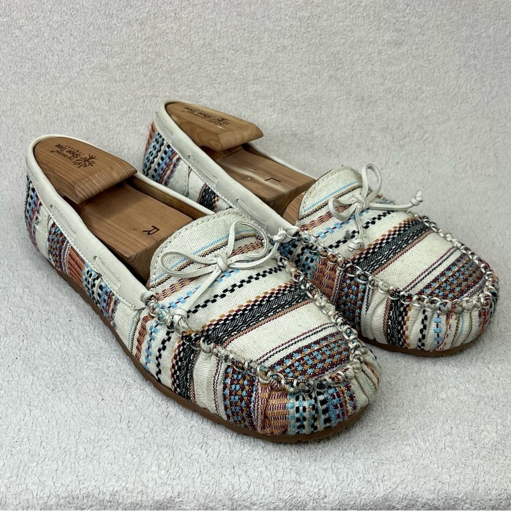 Zodiac Striped Moccasin Slipper Flats Women’s 11 Cream/Blue/Maroon/Black Classic